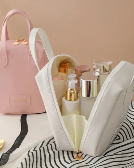 Portable Cosmetics Pouch