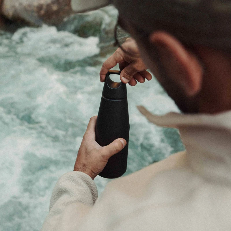 Stainless Steel Water Bottle with 580ml Capacity and Vacuum Insulation Stainless Steel Water Bottle with 580ml Capacity and Vacuum Insulation - Image 3