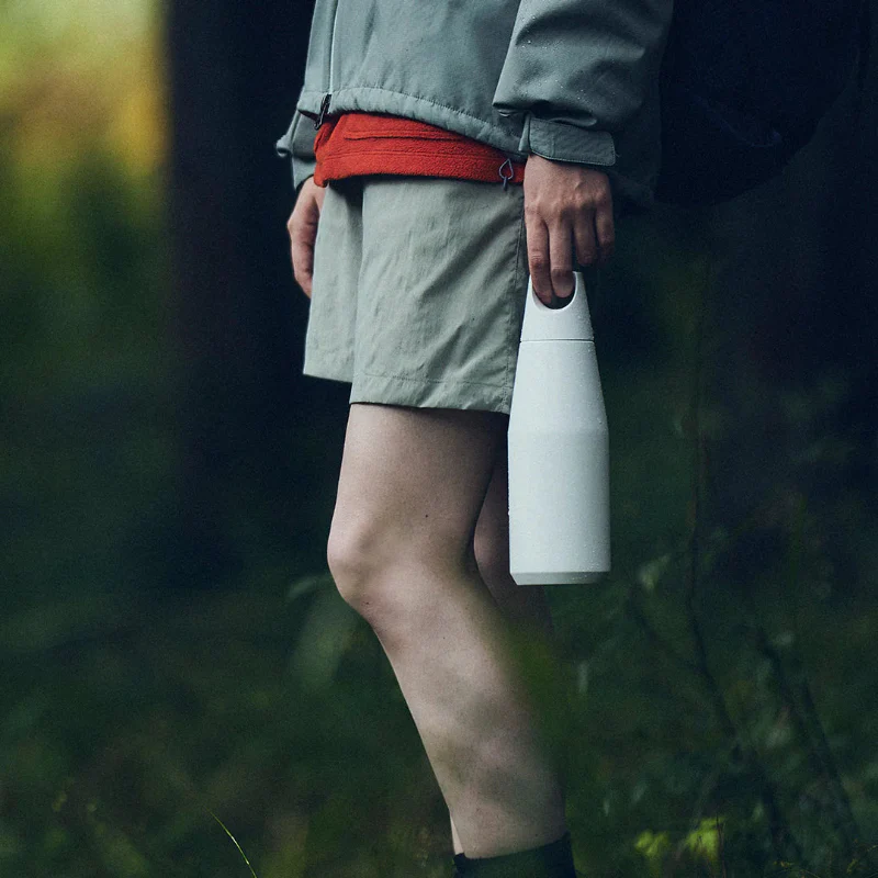 Stainless Steel Water Bottle with 580ml Capacity and Vacuum Insulation Stainless Steel Water Bottle with 580ml Capacity and Vacuum Insulation - Image 2